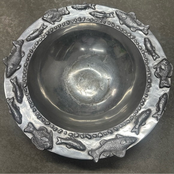Mariposa Other - Mariposa Silver Fish-Accented Bowl vintage 18" serving bowl